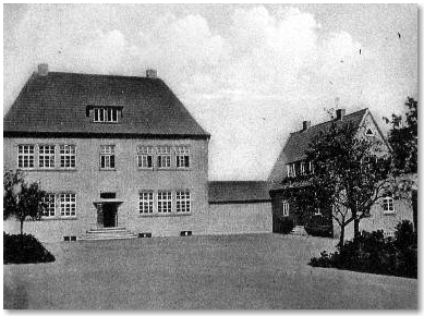 alte-schule-4-bernhardschule-mit-lehrerhaus