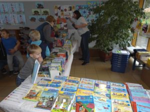 Herbstmarkt 2016 Stand der Bücherei Fredenbeck