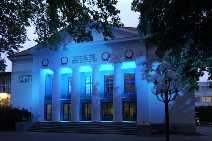 Besuch im TfN: Weihnachtsmärchen erfreut alle Kinder