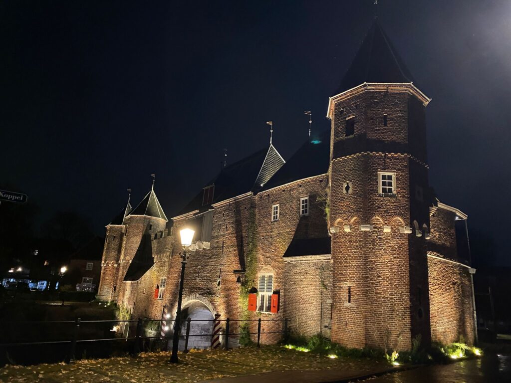 Brücke bei Nacht in Amersfoort
