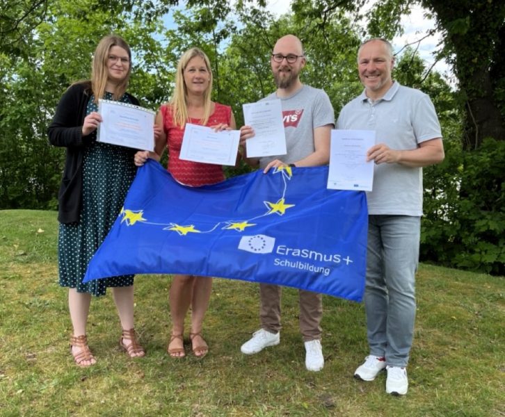 Dieses Bild hat ein leeres Alt-Attribut. Der Dateiname ist IMG_1310-Gross-726x600.jpeg