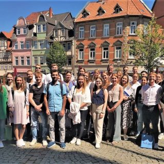 Gruppenbild am Radsbrunnen