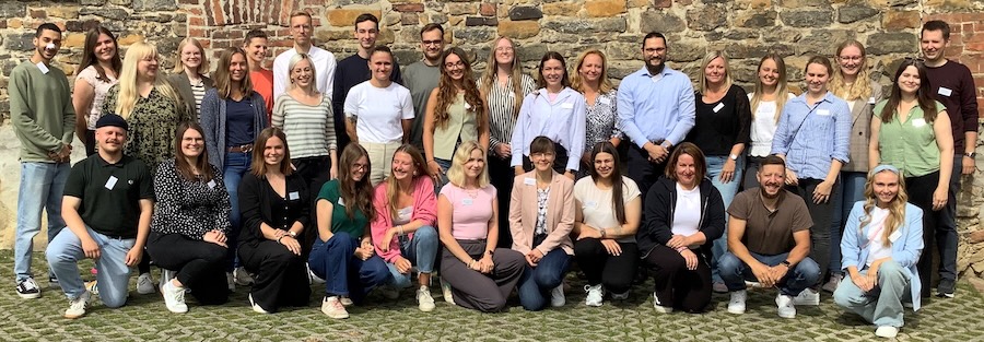 Gruppenbild im Innenhof August 25